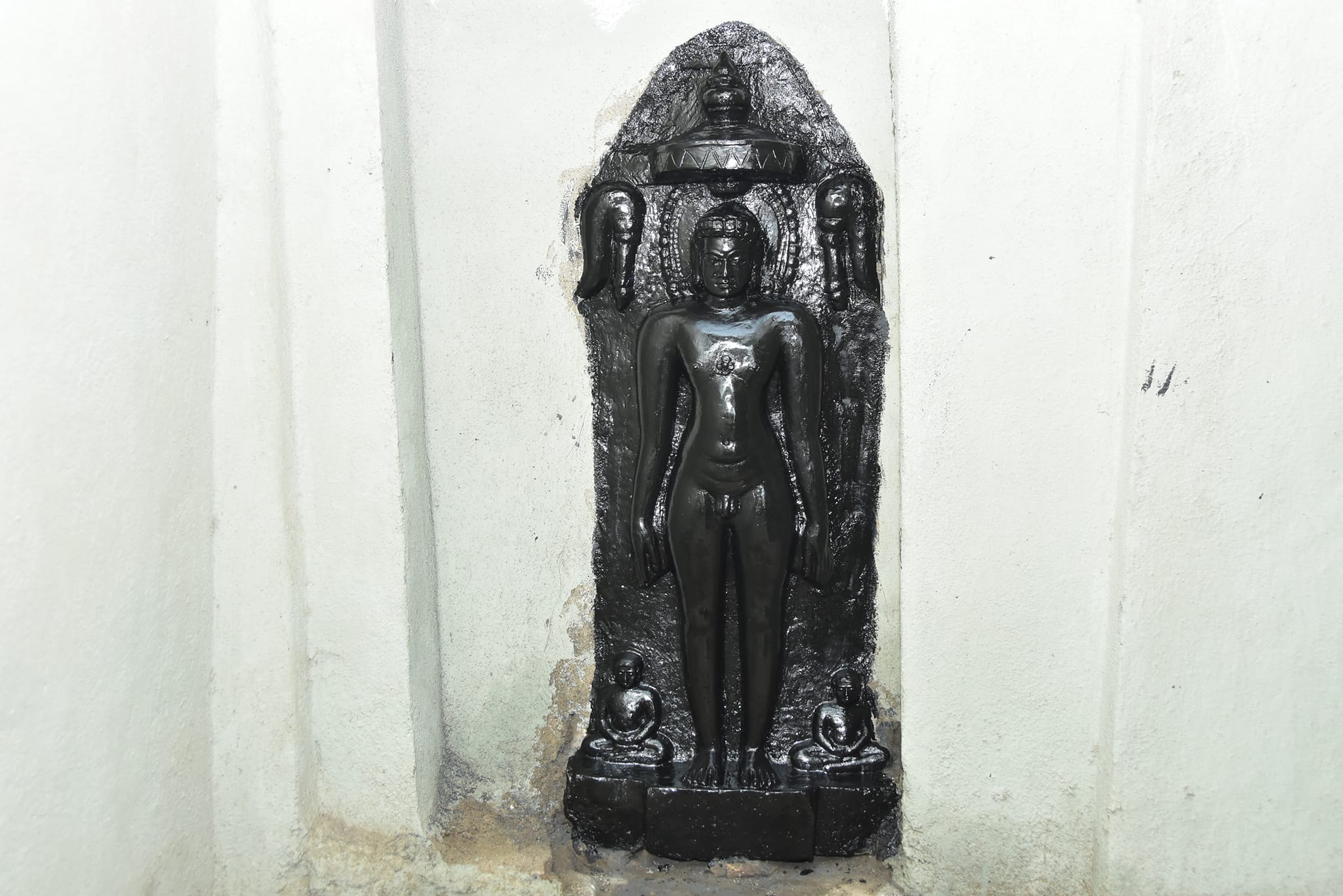 Shri 1008 Parshvnath Digamber Jain Mandir, Sulepeth, District - Kalaburagi (Karnataka) thumbnail 2