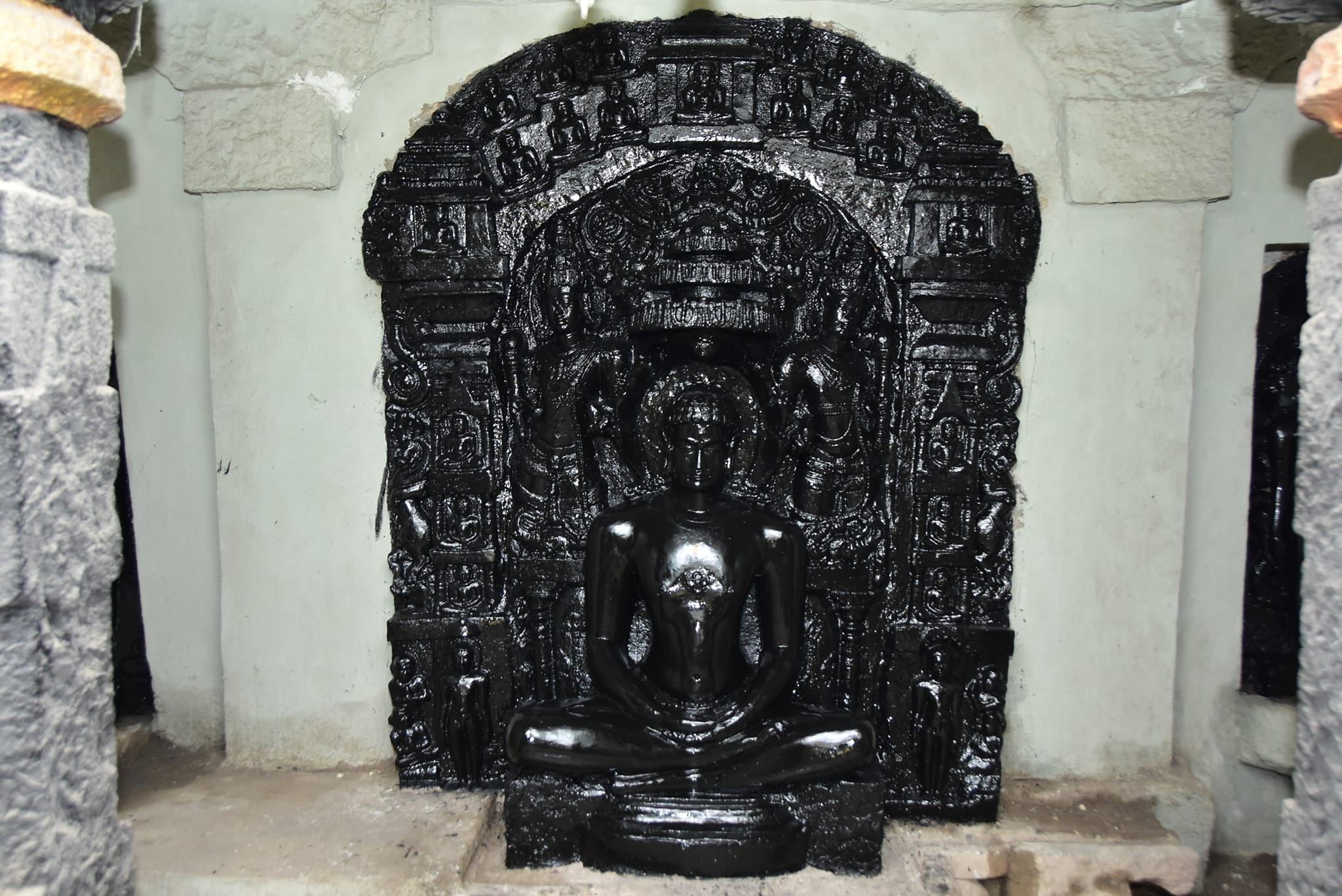 Shri 1008 Parshvnath Digamber Jain Mandir, Sulepeth, District - Kalaburagi (Karnataka) thumbnail 3