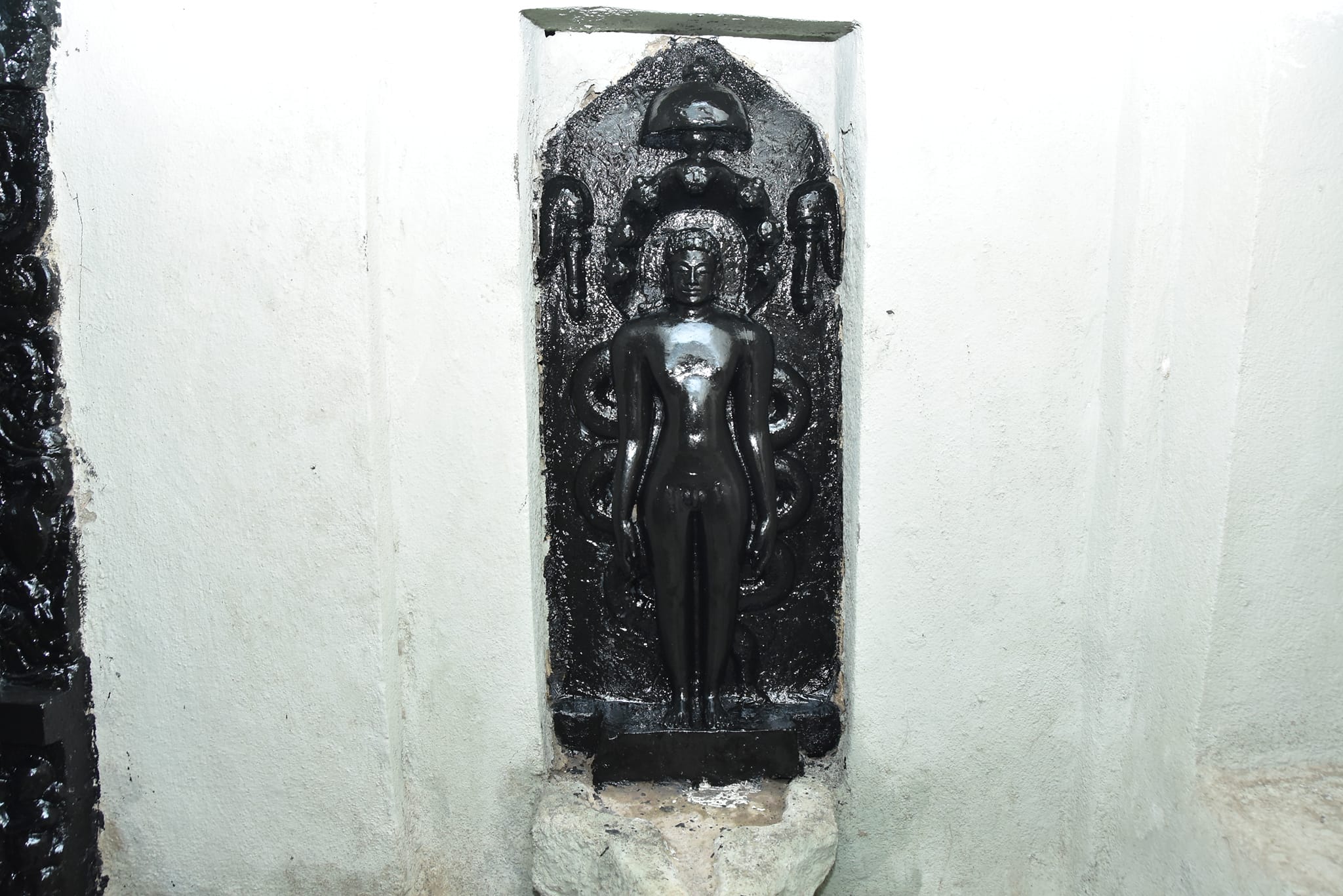 Shri 1008 Parshvnath Digamber Jain Mandir, Sulepeth, District - Kalaburagi (Karnataka) thumbnail 4