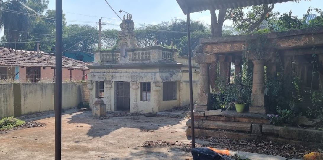 1008 Shri Adinath Bhagwan Digamber Jain Mandir, Muguru, District - Mysuru (Karnataka) image 2