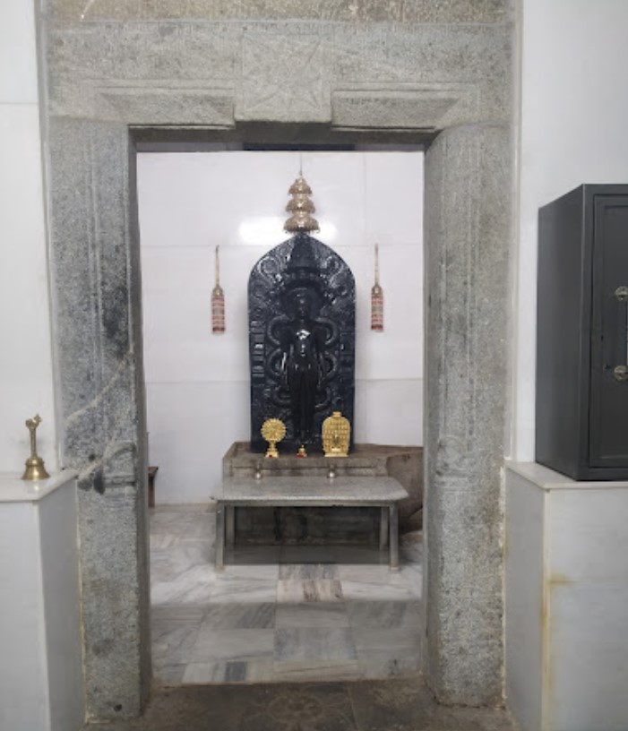 Bhagwan Shri Parshvnath Digamber Jain Mandir, Ammeer Mohalla, Hassan (Karnataka) image 4