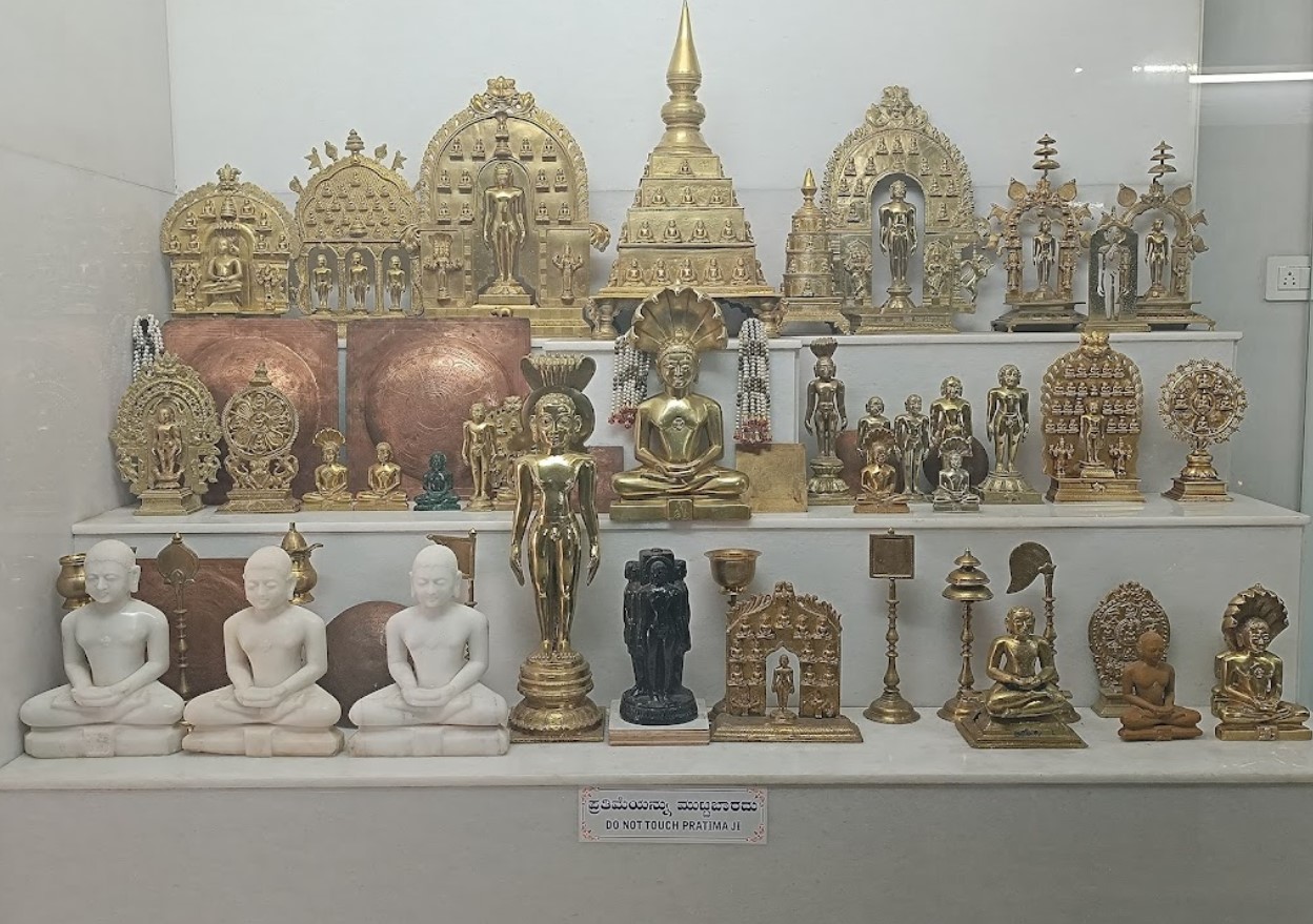 Bhagwan Shri Parshvnath Digamber Jain Mandir, Ammeer Mohalla, Hassan (Karnataka) image 6