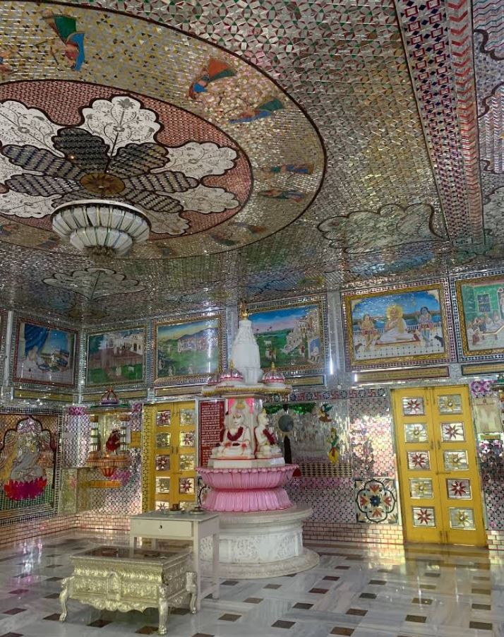 Shri Jagvallabh Parshvnath Jain Shwetamber Mandir, 4, 3rd Cross Road, near Sukh Sagar Shopping Mall, Gandhi Nagar, Bengaluru (Karnataka) image 3