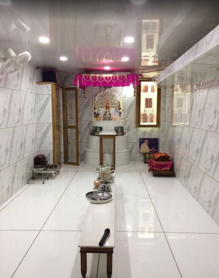 Shri Mahaveer Digamber Jain Chaitalaya, Shenoys, Kochi (Cochin), District-Ernakulam (Kerala) image 1