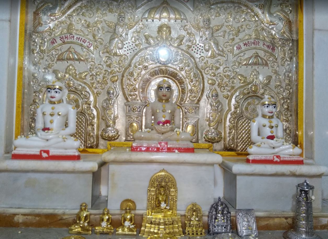 Shri Dharamnath Jinalaya, Mattancherry, Kochi (Cochin), District-Ernakulam (Kerala) image 4