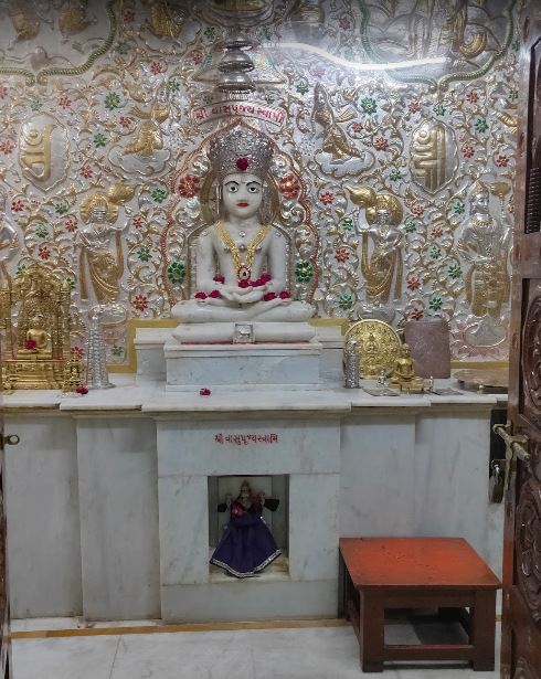 Shri Jain Shwetamber Mandir, Gujarathi Street, Sea View Ward, Alappuzha (Kerala) image 6