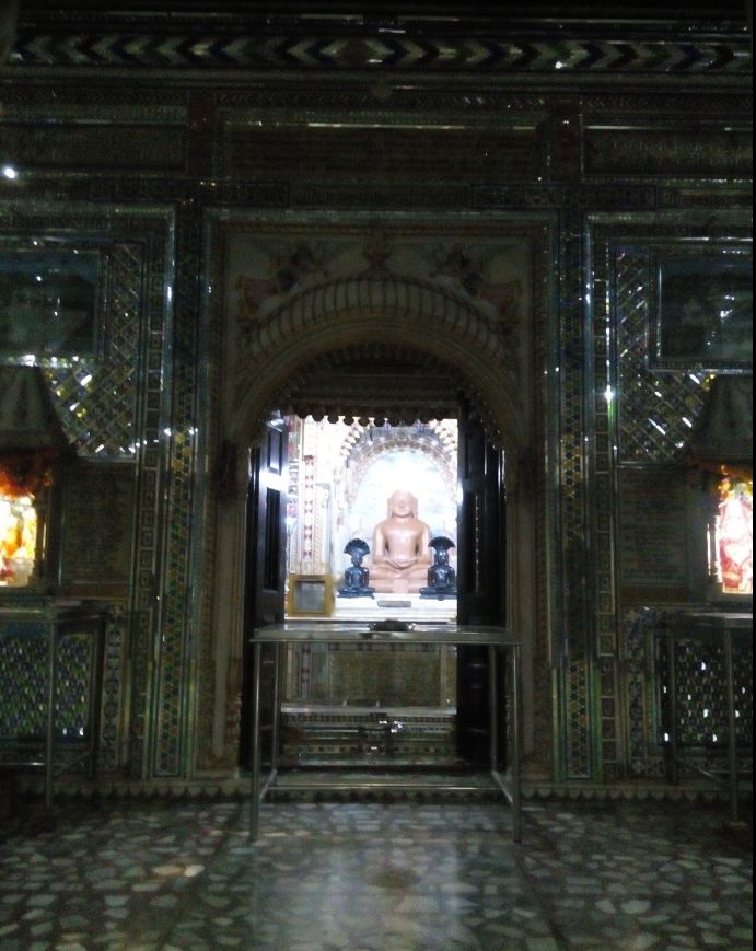 Shri Digamber Jain Bees Panthi Kothi (Kaanch Mandir), Talhati Mandir No. 15, Sonagiri, Sinawal, District - Datia (M.P.) image 7