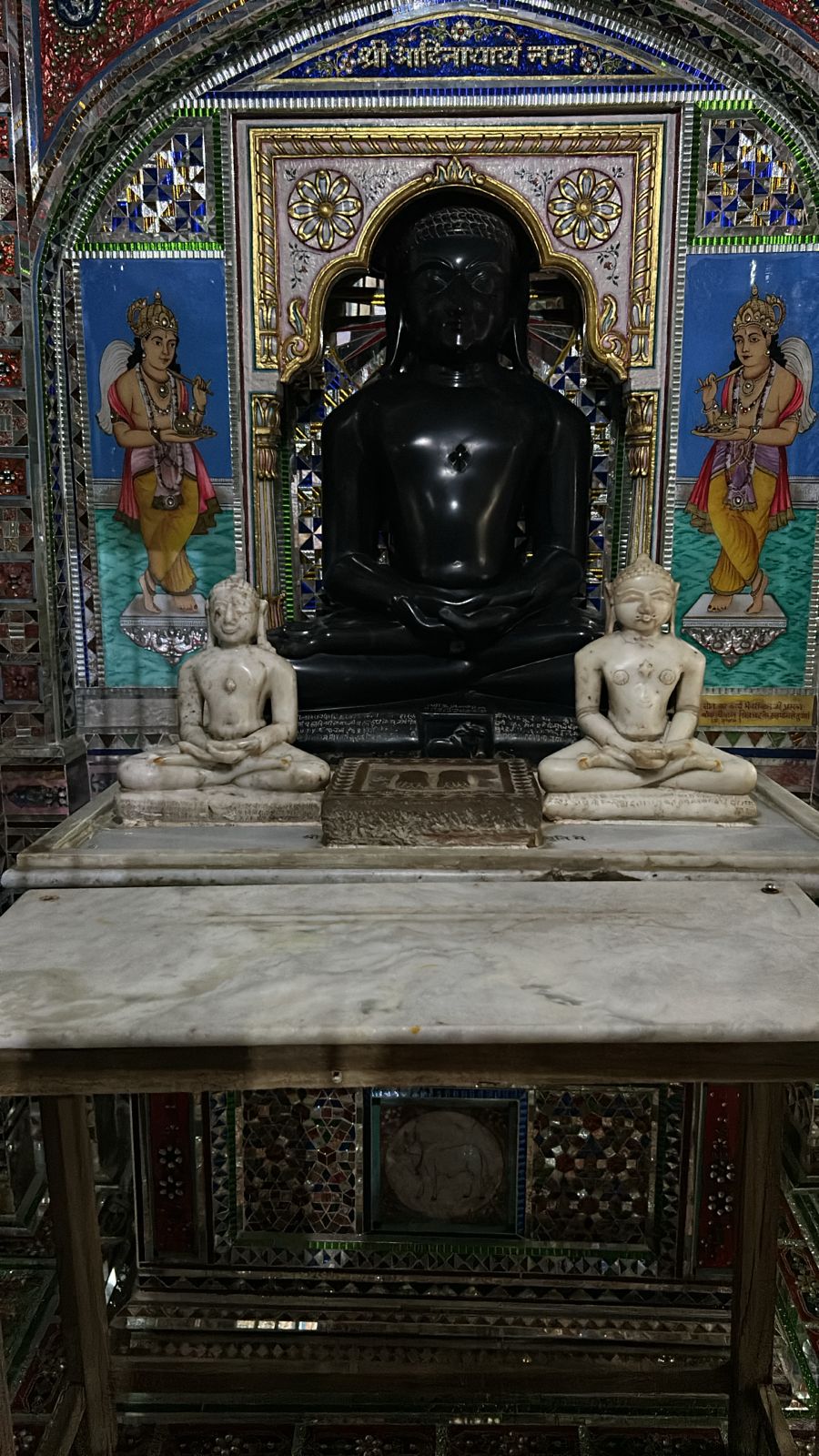 Shri Digamber Jain Bees Panthi Kothi (Kaanch Mandir), Talhati Mandir No. 15, Sonagiri, Sinawal, District - Datia (M.P.) image 12