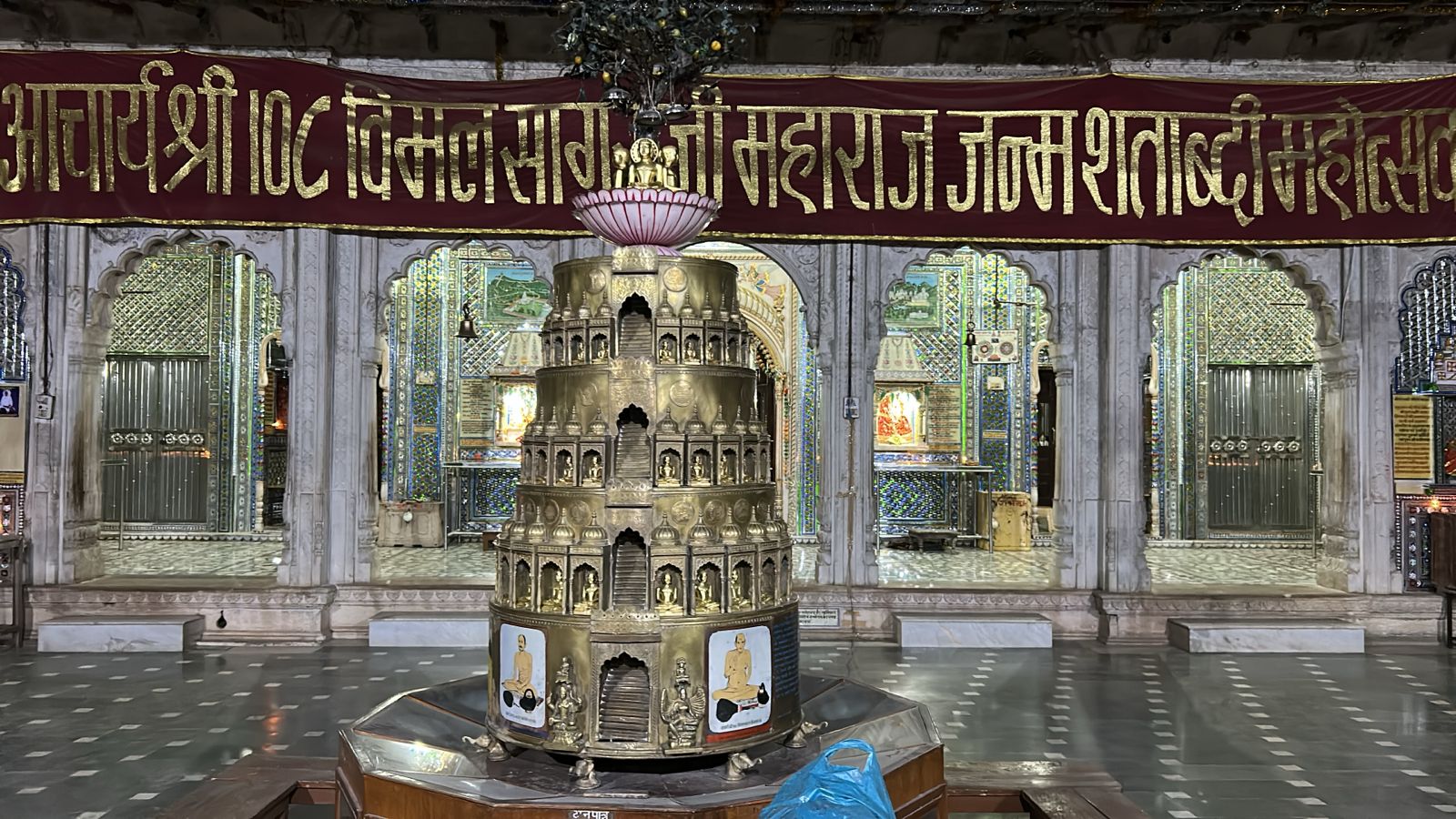 Shri Digamber Jain Bees Panthi Kothi (Kaanch Mandir), Talhati Mandir No. 15, Sonagiri, Sinawal, District - Datia (M.P.) image 14