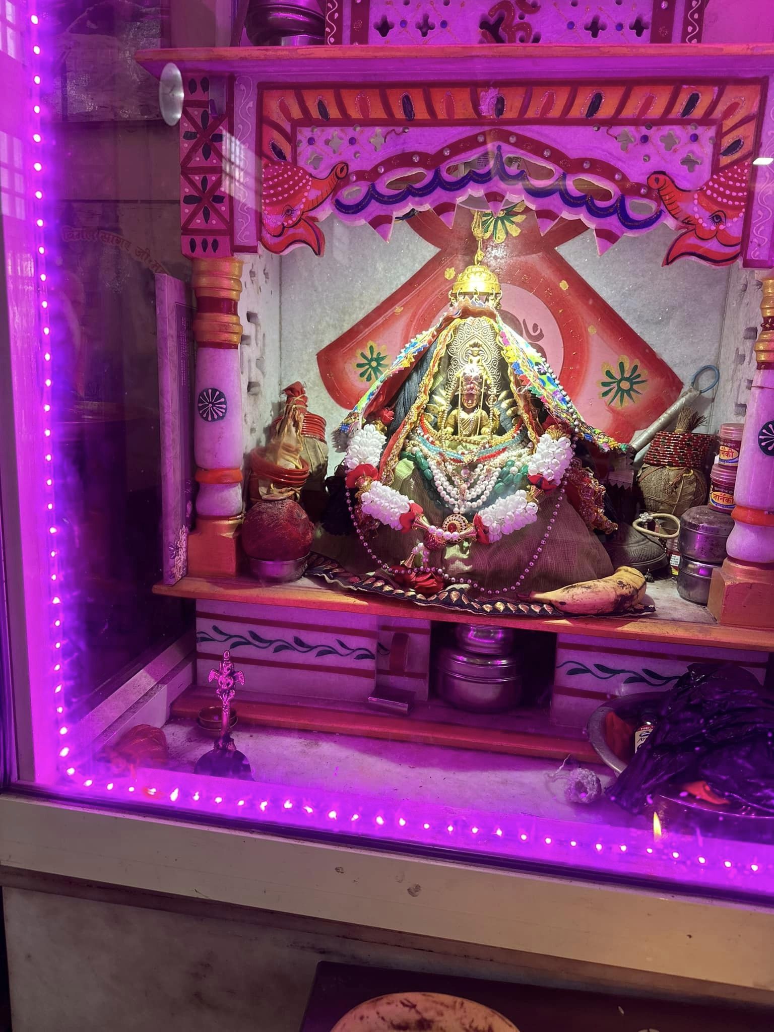 Shri Parshvnath Digamber Jain Panchayati Bada Mandir, Mahavirpura, Morena (M.P.) image 17