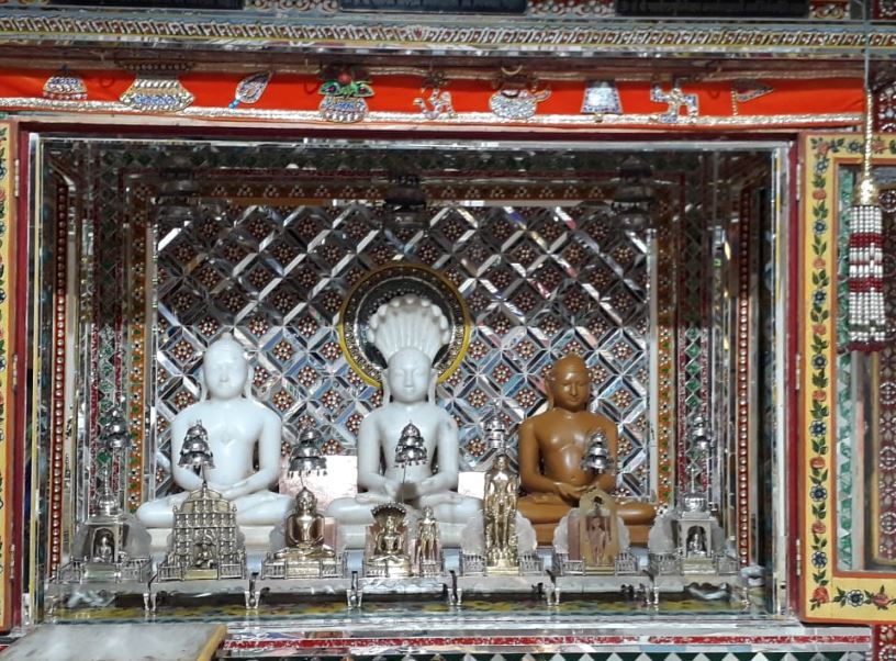 Shri Parshvnath Digamber Jain Mandir, Dana Oli, Lashkar, Gwalior (Madhya Pradesh) image 1