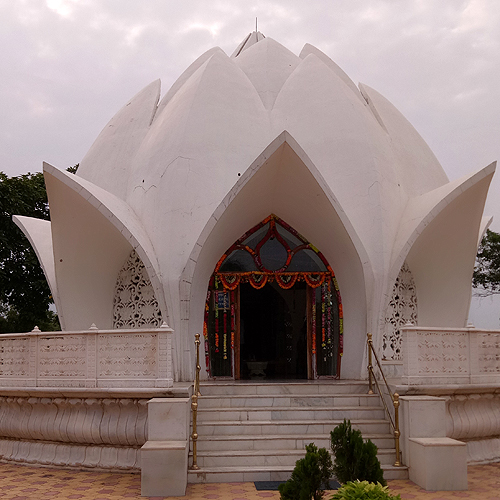 Shree Uwassaggaharam Parshwa Tirth,  Nagpura, District- Durg (Chhattisgarh) image 6