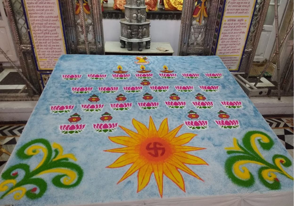 Shri Parshvnath Digamber Jain Lashkari Mandir, Gorakund, Mahatama Gandhi Marg, Indore (M.P.) image 2