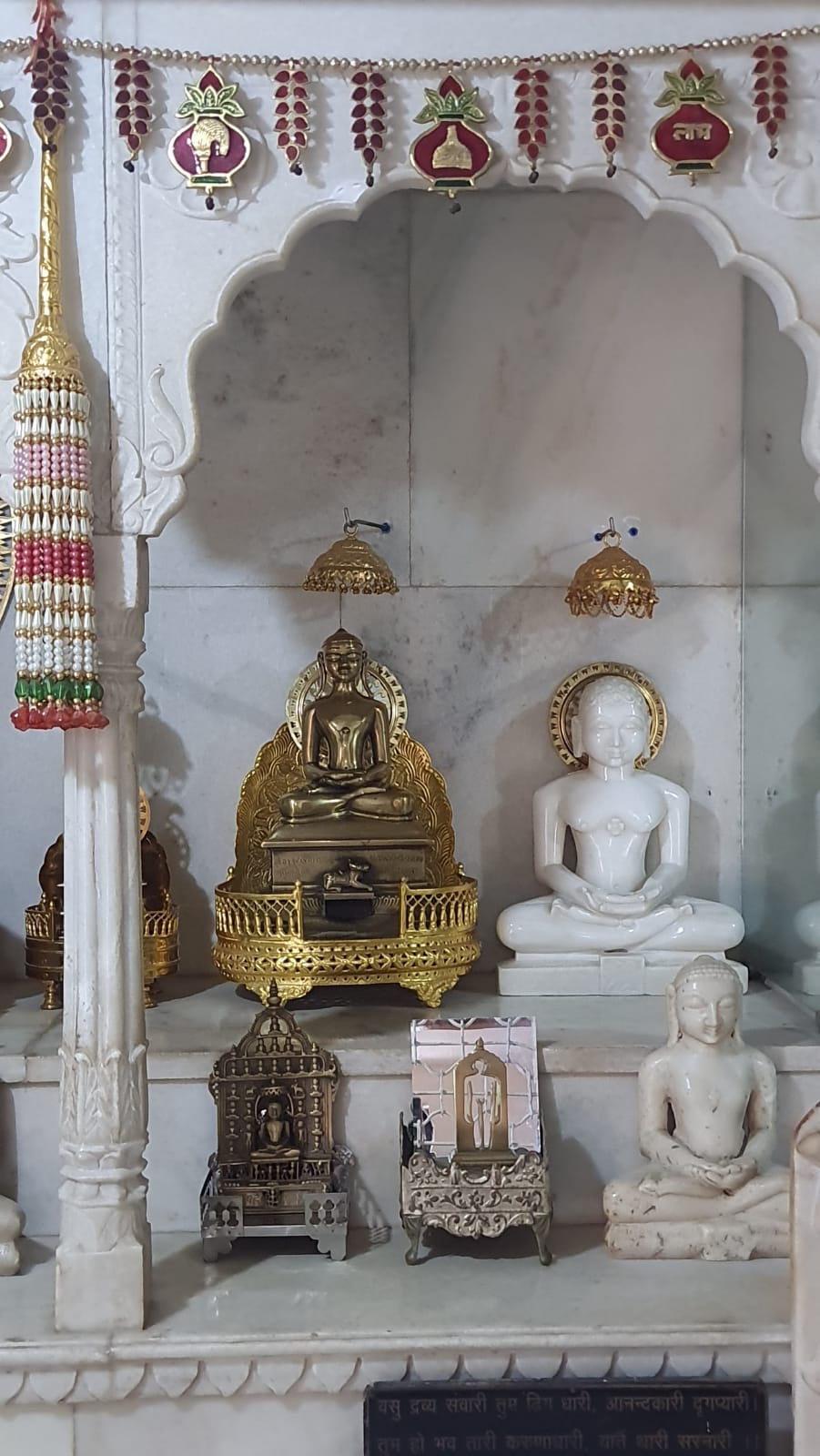 Shri 1008 Parshvnath Digamber Jain Bada Mandir, Amayan, District - Bhind (M.P.) image 7