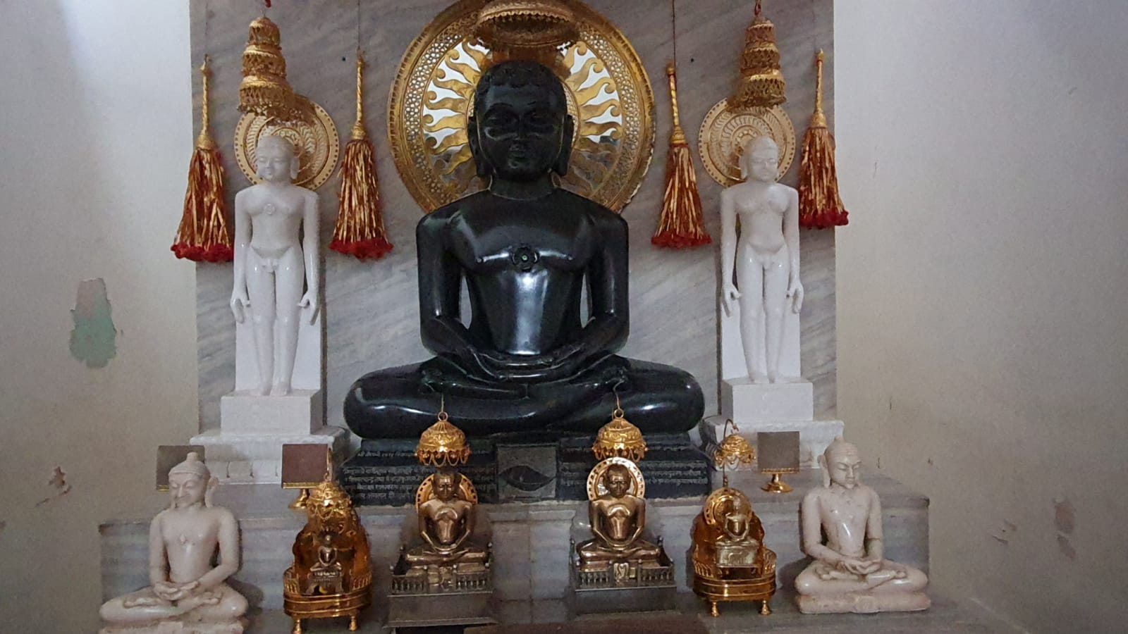 Shri 1008 Parshvnath Digamber Jain Bada Mandir, Amayan, District - Bhind (M.P.) image 13