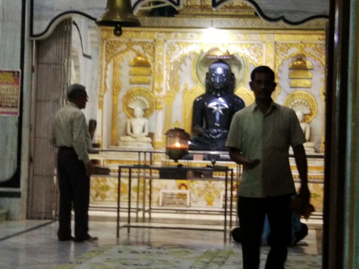 Shri Digamber Jain Ramashah Mandir, 28, Neminath Chowk, Malharganj Main Road, Indore (M.P.) thumbnail 2