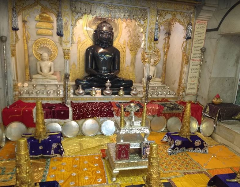 Shri Digamber Jain Ramashah Mandir, 28, Neminath Chowk, Malharganj Main Road, Indore (M.P.) image 3