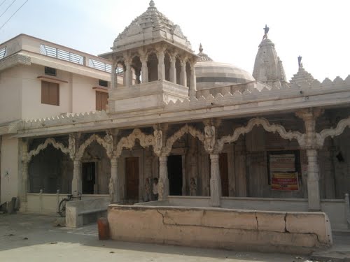 Shri Shantinath Jain Shwetamber Mandir, Semliya, District - Ratlam (M.P.) image 1