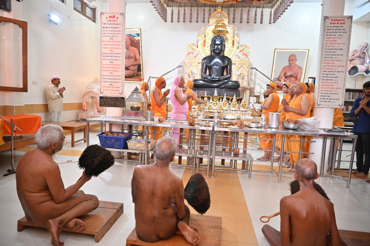 Shri 1008 Muni Suvratnath Digamber Jain Mandir,  Siddharth Lake City, Bhopal (M.P.) image 2