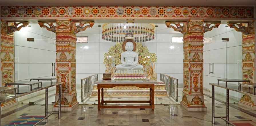 Shri 1008 Shantinath Digamber Jain Mandir, Ankur Colony, Makroniya, Sagar (M.P.) image 3
