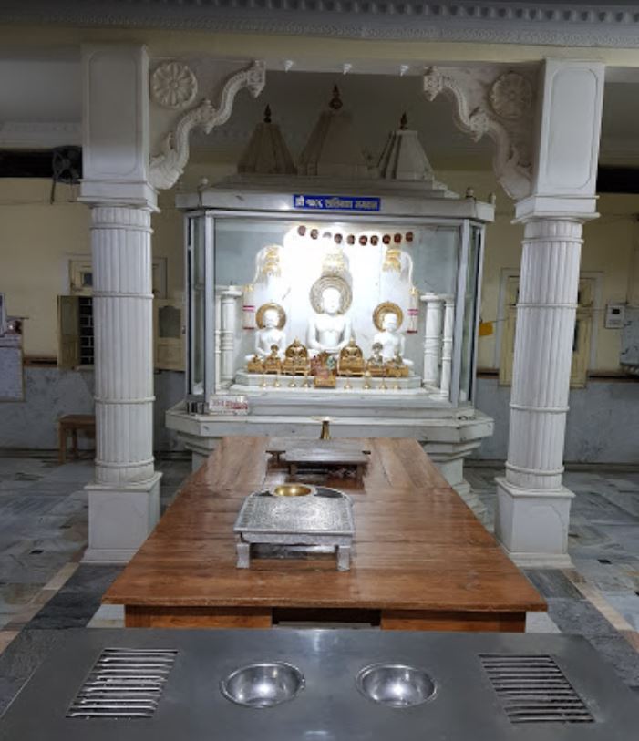 Shri 1008 Parshvnath Digamber Jain Mandir, Ankur Colony, Makroniya, Sagar (M.P.) image 4
