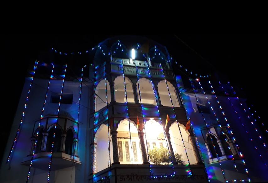 Shri Dev Parshvnath Digamber Jain Bada Mandir, Damoh (M.P.) image 2