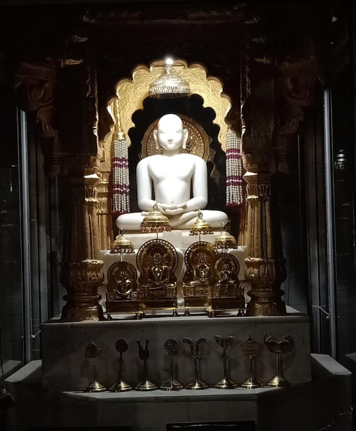 Shri Parshvnath Digamber Jain Mandir Choudhran Bai, Vivekanand Ward, Bada Bazar, Sagar (M.P.) image 6