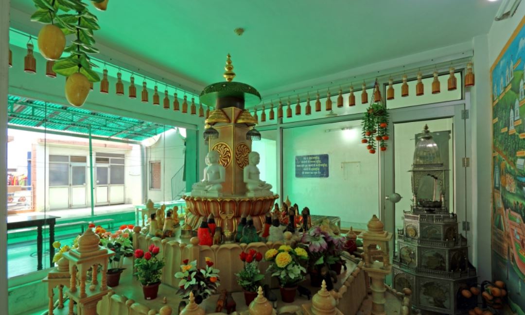 Shri 1008 Mahaveer Jinalaya, Link Road, Parkota, Sagar (M.P.) image 6