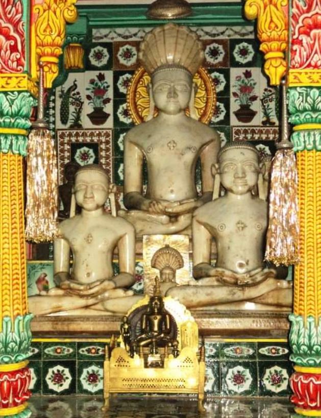 Shri 1008 Parshvnath Digamber Jain Mandir, Bamore Kalan, District-Shivpuri (M.P.) image 3
