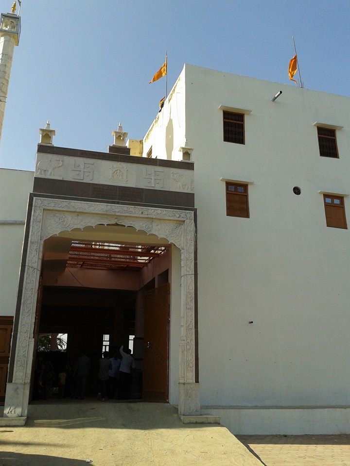 Shri Digambar Jain Atishaya Kshetra Barahi (Vallabhpur), Village-Barahi, District-Bhind (M.P.) image 3