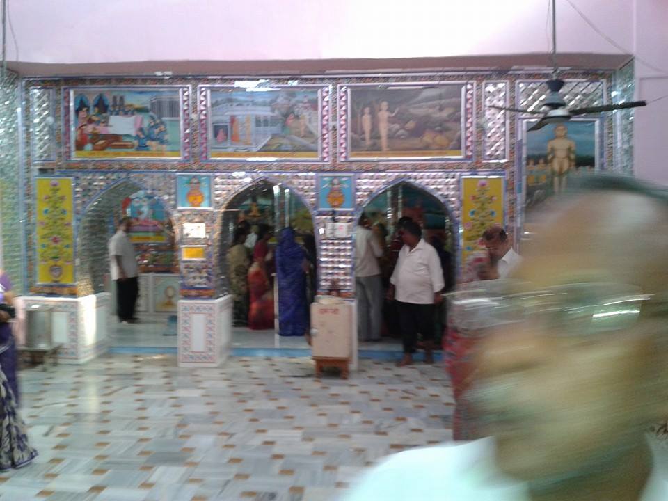 Shri Digambar Jain Atishaya Kshetra Barahi (Vallabhpur), Village-Barahi, District-Bhind (M.P.) image 11