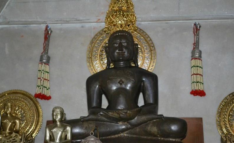 Shri Digambar Jain Atishaya Kshetra Barahi (Vallabhpur), Village-Barahi, District-Bhind (M.P.) image 13