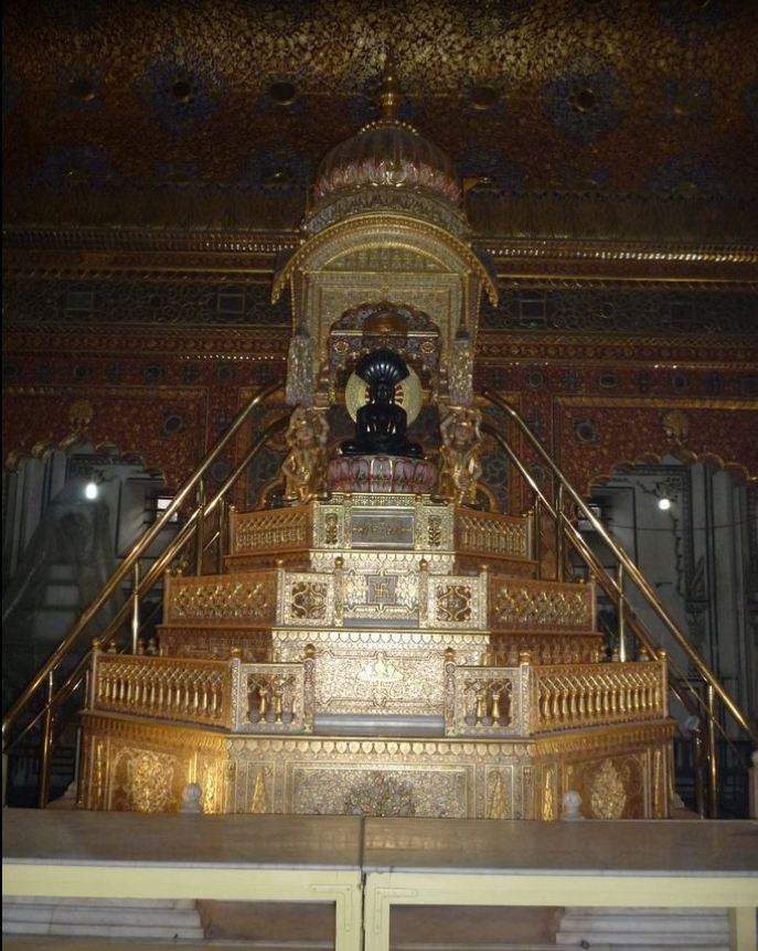 Shri 1008  Parshvanath Digamber Jain Bada Mandir, (Jain Swaran Mandir), Lashkar, Gwalior (Madhya Pradesh) image 4