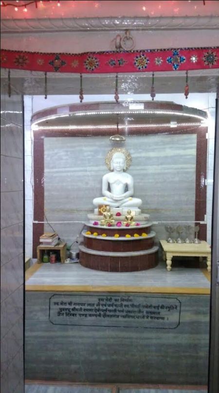 Shri Parshvanath Digamber Khandelwal Jain Beespanthi Mandir, Daulatganj, Gwalior (Madhya Pradesh) image 3
