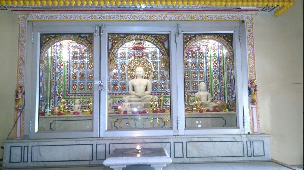 Shri Parshvanath Digamber Khandelwal Jain Beespanthi Mandir, Daulatganj, Gwalior (Madhya Pradesh) image 4