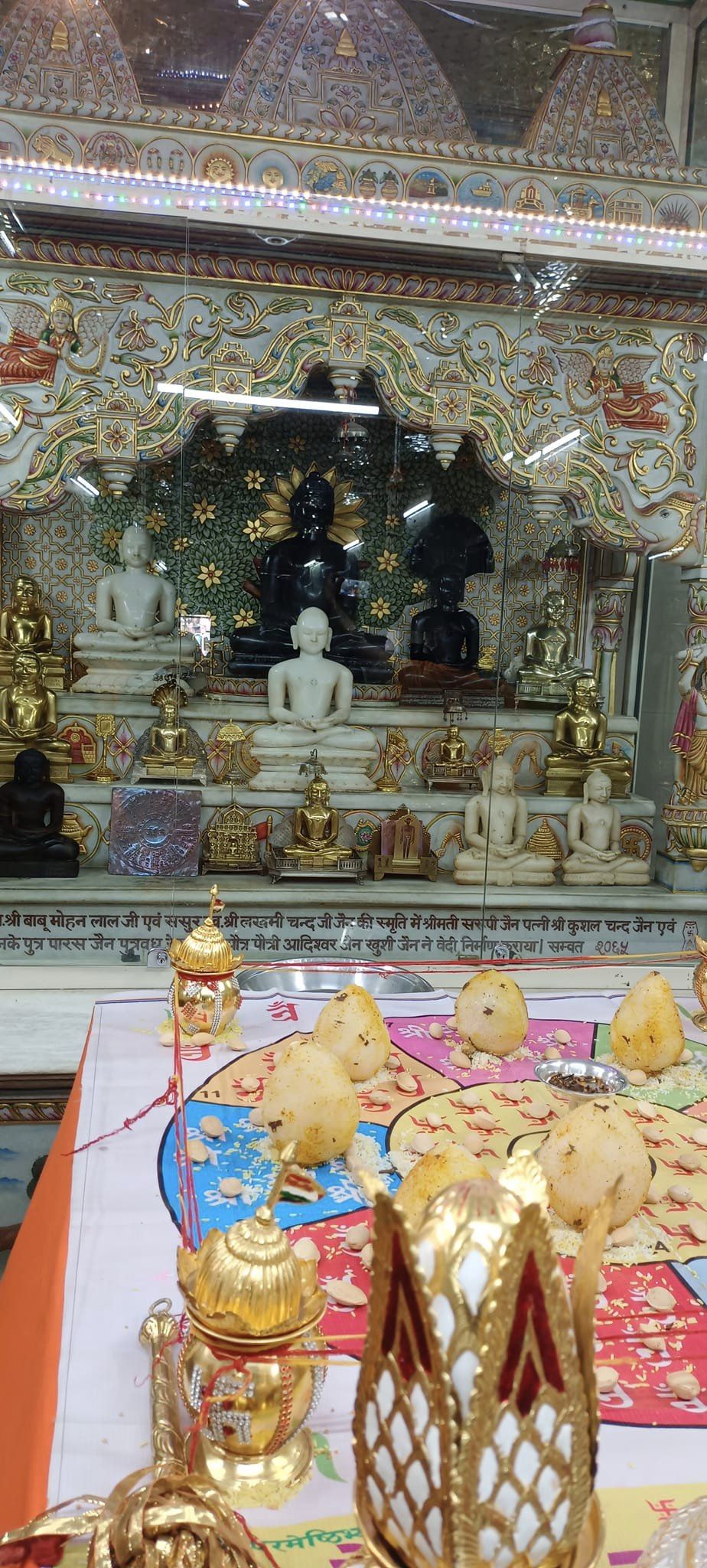 Shri 1008 Shantinath Digamber Jain Panchayati Mandir, (Lal Mandir), Phalka Bazar, Lashkar, Gwalior (Madhya Pradesh) image 4