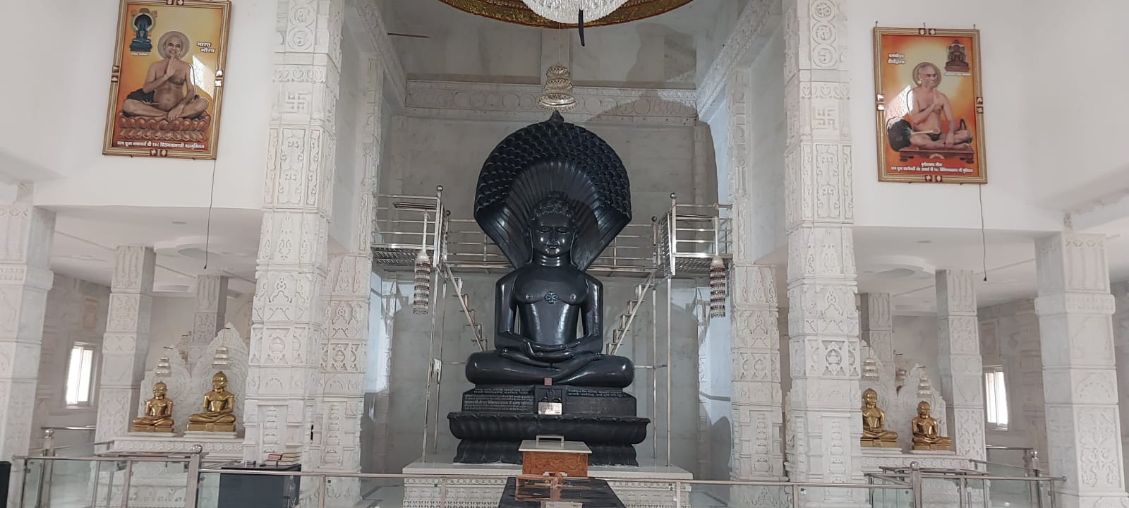 Shri 1008 Shantinath Digamber Jain Atishaya Kshetra Shramanyodaya Tirth Darguwanji, District-Tikamgarh (M.P.) image 6