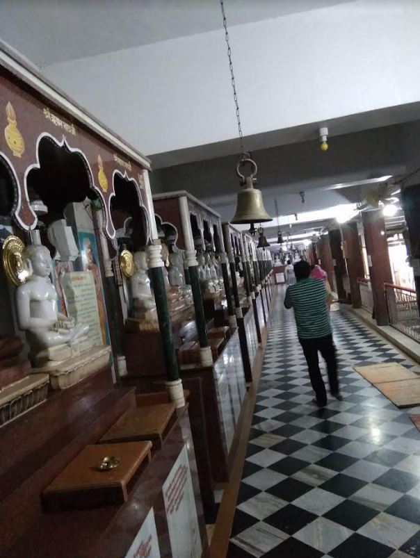 Shri Digamber Jain 1008 Shri Shantinath Trikaal Choubisi Atishayakari Panchayati Mandir, Shanti Nagar, Ashok Nagar (M.P.) image 8