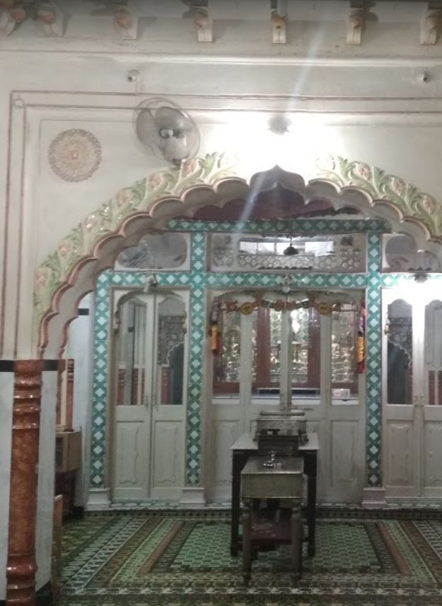 Shri  Digamber Jain Mandir, Bombay Bazar, Mhow, District-Indore (M.P.) image 3
