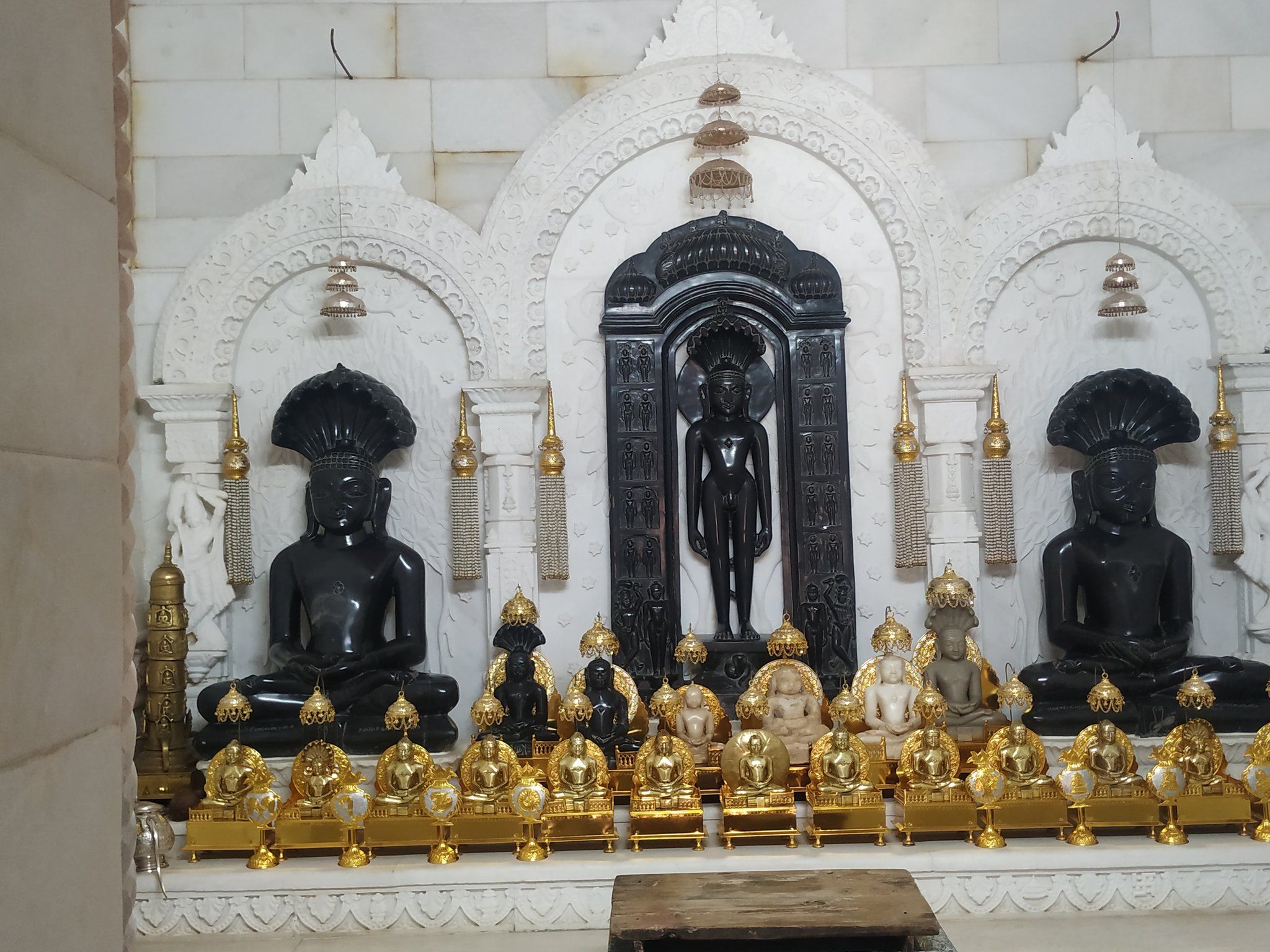 Shri Parshvnath Digamber Jain Mandir, Mohli, District - Sagar (Madhya Pradesh) image 8