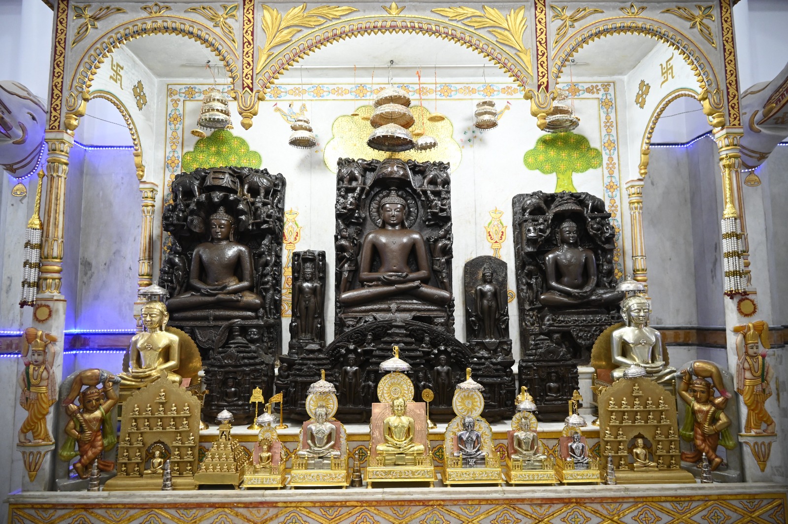 Shri 1008 Parshvnath Digamber Jain Mandir, Railway Colony, Shahdol (Madhya Pradesh) main image