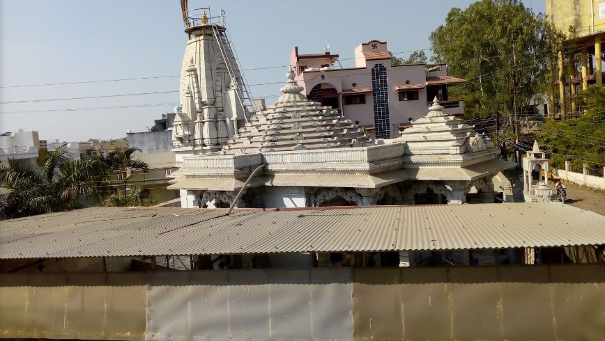 Shri Naminath Jain  Shwetamber Mandir, Kasturba Nagar,  Ratlam (M.P.) image 3