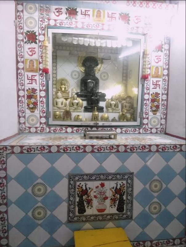 Shri 1008 Parshvnath Digamber Jain Bada Mandir, Village-Digora, District-Tikamgarh (M.P.) image 5