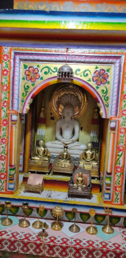 Shri Parshvnath Digamber Jain Mandir, Jatara, District-Tikamgarh (M.P.) image 5