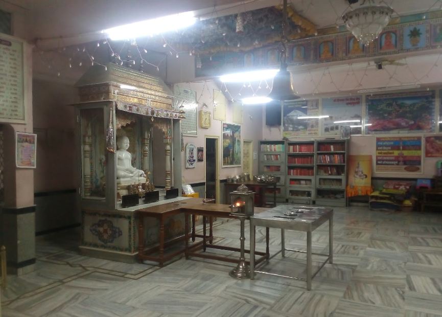 Shri Adinath Digamber Jain Mandir, New Indira olony, Burhanpur (Madhya Pradesh) image 3