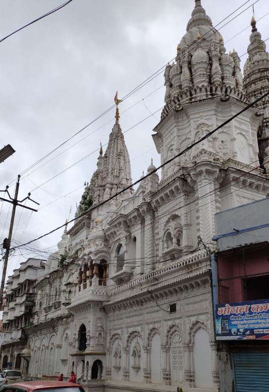 Shri Digamber Jain Panchayati Bada Mandir, Qazi Mohalla, Shukrwari Bazar, Seoni (M.P.) image 1