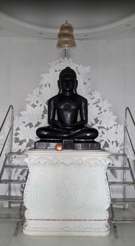 Shri 1008 Munisuvratnath Digamber Jain Mandir, Navkaar Nagar, Khandwa (Madhya Pradesh) image 6