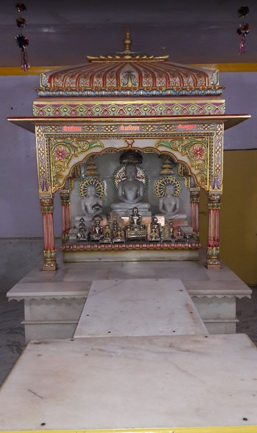 Shri 1008 Adinath Digamber Jain Mandir, Moghat Road, Khandwa (Madhya Pradesh) image 4