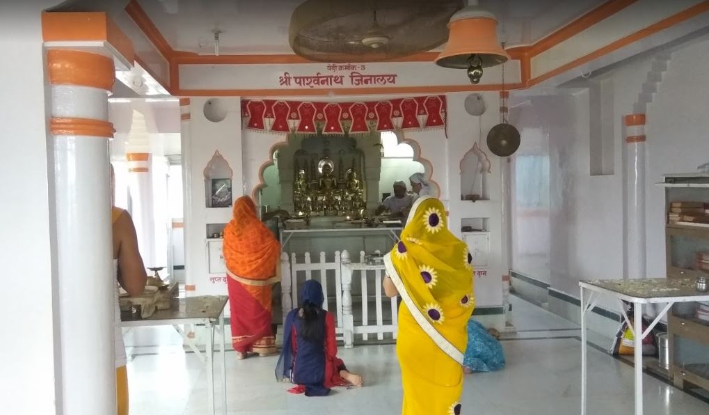 Shri 1008 Adinath Digamber Jain Mandir, Nowgong, District-Chhatarpur (Madhya Pradesh) image 4