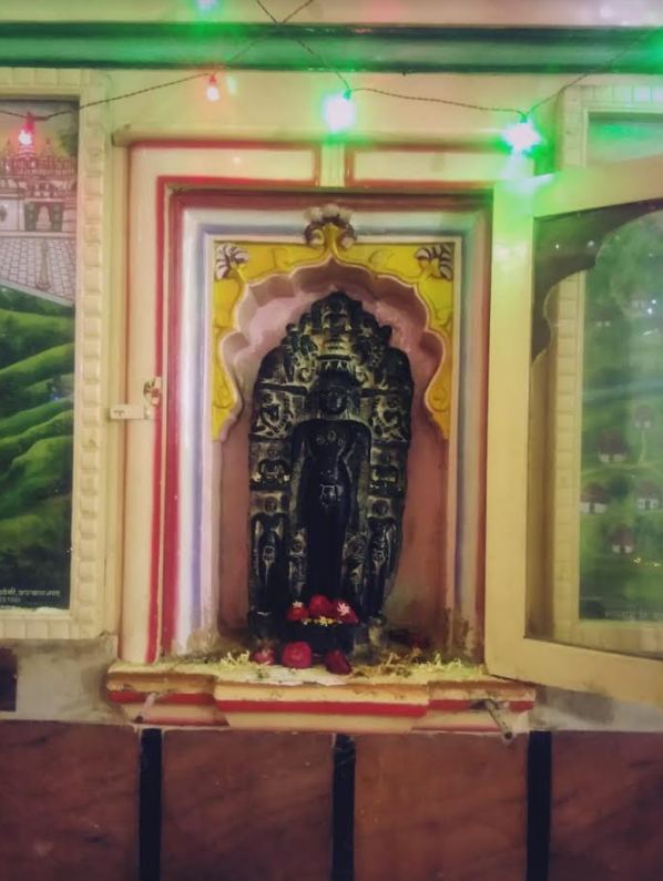 Shri Sambhavnath Digamber Jain Juna Mandir (Hathi Wala), Kasara Bazar,  Ratlam (M.P.) image 9